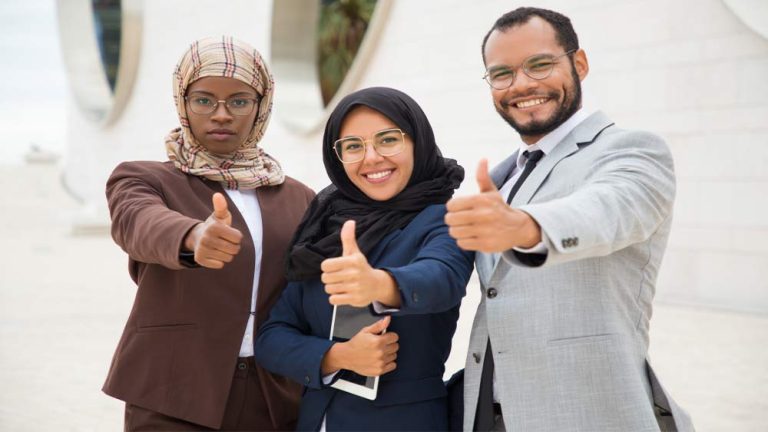 العمل في قطر وأهم المهن المطلوبة 2023